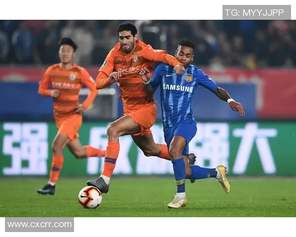 费莱尼在亚冠精英联赛中大放异彩助力球队夺冠荣耀