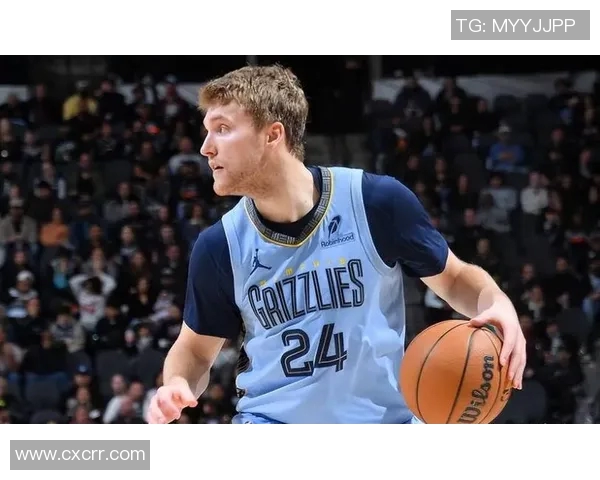 灰熊球员约翰逊：稳健防守铸就最佳防守球员之路