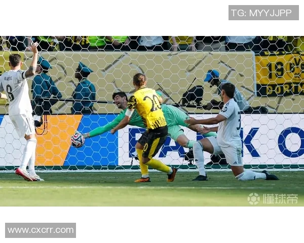 皇马门神库尔图瓦当选西甲最佳守门员，扑出精彩必救球助球队连胜